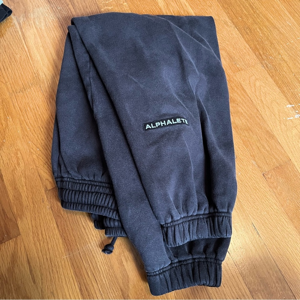 Alphalete Joggers